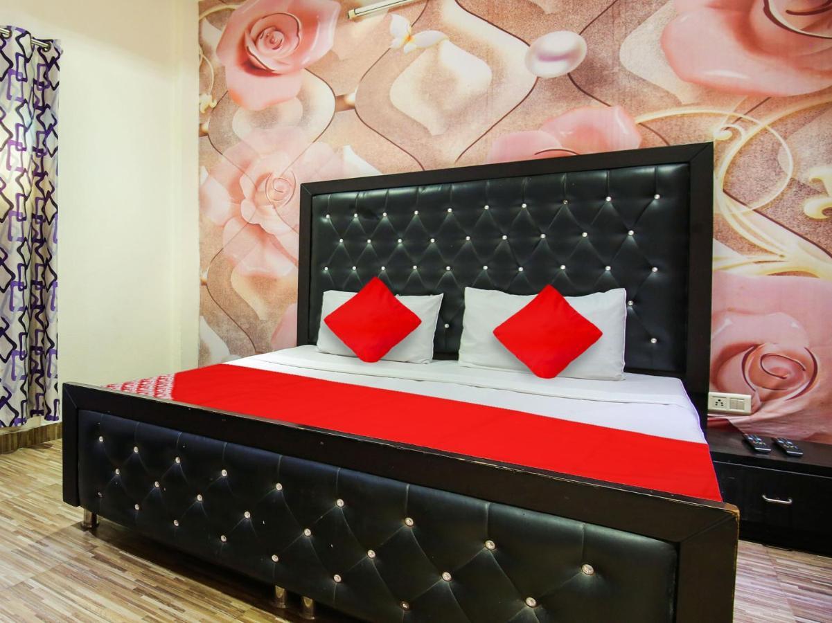 Oyo Flagship Hotel Le Aley Regency 루드히아나 외부 사진