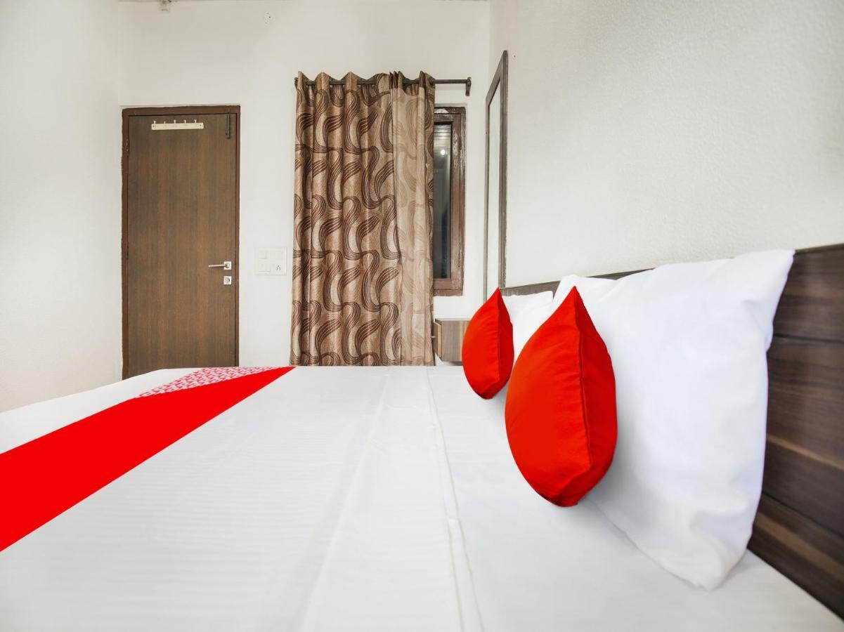 Oyo Flagship Hotel Le Aley Regency 루드히아나 외부 사진