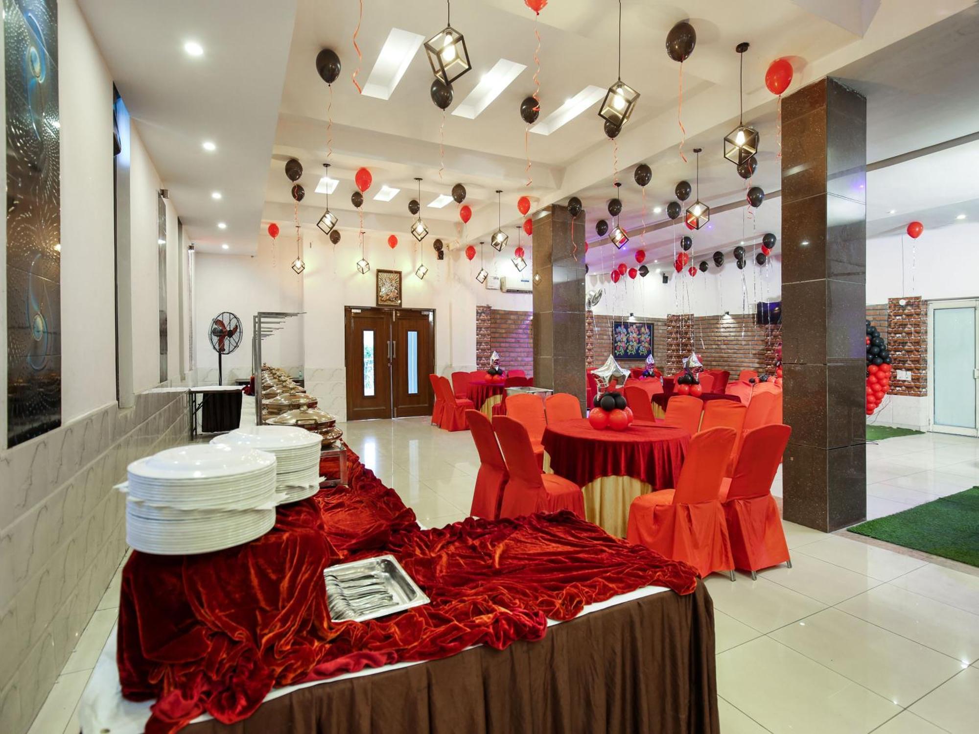 Oyo Flagship Hotel Le Aley Regency 루드히아나 외부 사진