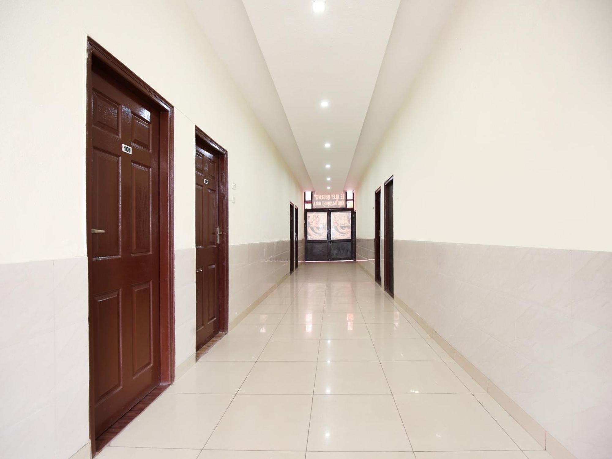 Oyo Flagship Hotel Le Aley Regency 루드히아나 외부 사진