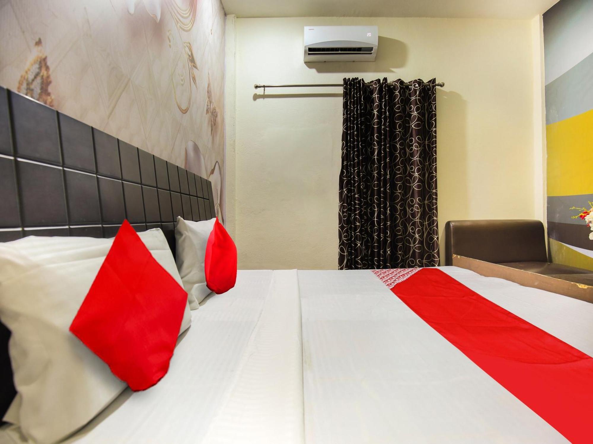 Oyo Flagship Hotel Le Aley Regency 루드히아나 외부 사진