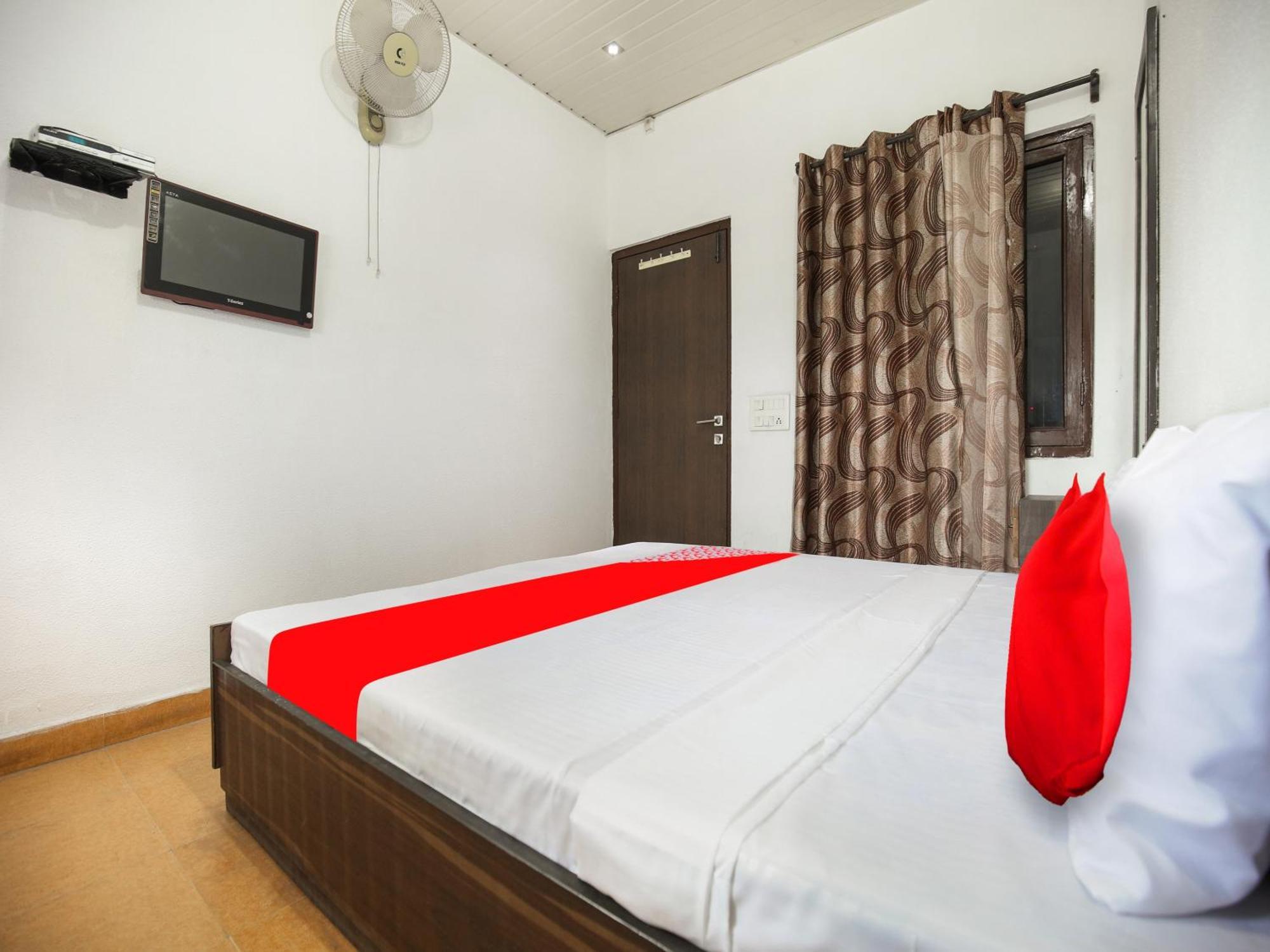 Oyo Flagship Hotel Le Aley Regency 루드히아나 외부 사진