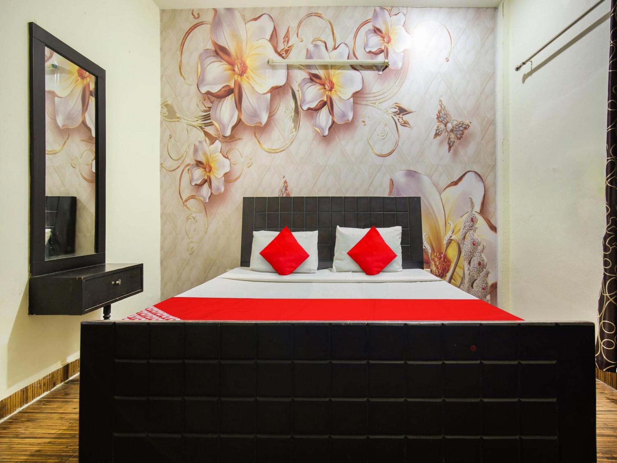 Oyo Flagship Hotel Le Aley Regency 루드히아나 외부 사진